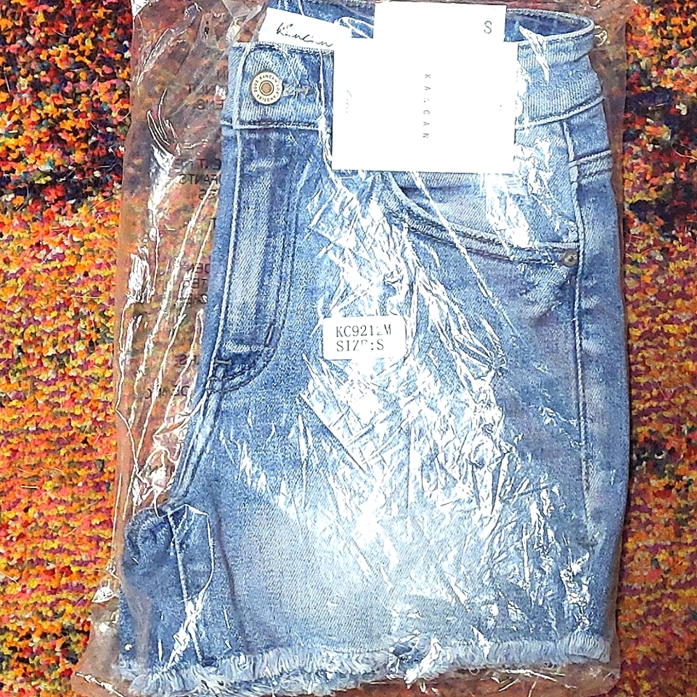 NWT KanCan Raw Hem Shorts